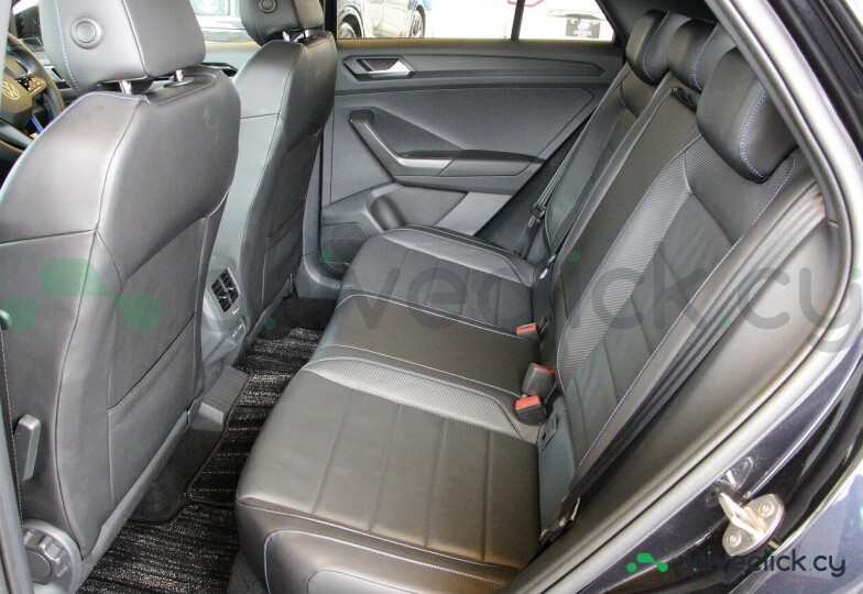 Volkswagen T-Roc Black