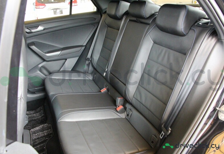 Volkswagen T-Roc Black