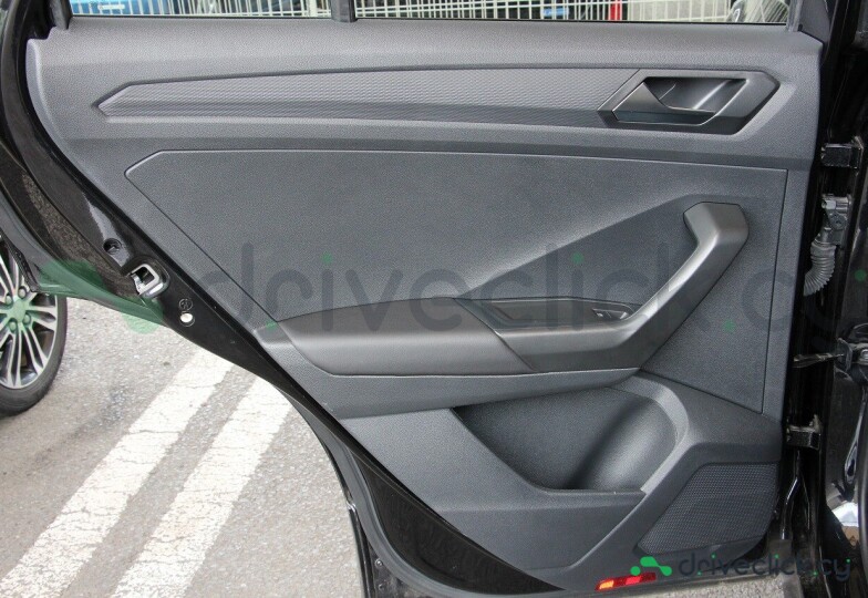 Volkswagen T-Roc Black