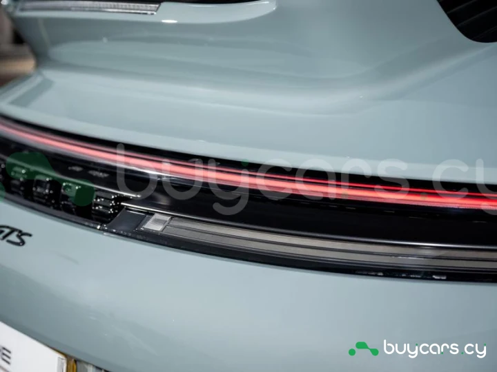 Porsche 911 Белый