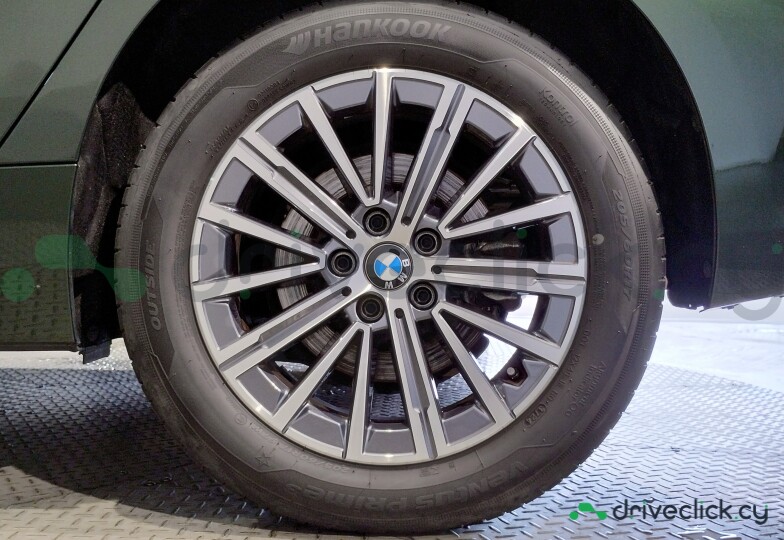 BMW 2-Series Active Tourer Green