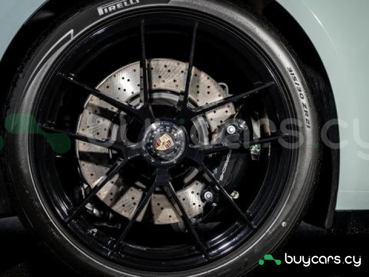 Porsche 911 Белый