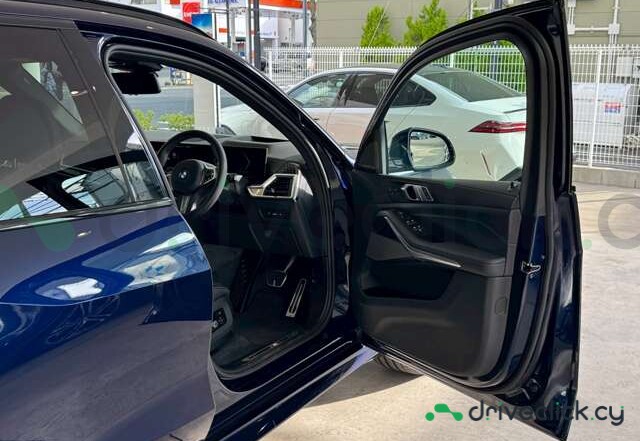 BMW X5 Blue