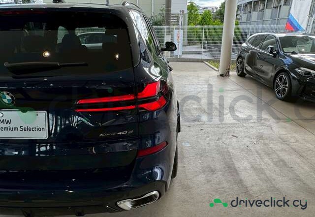 BMW X5 Blue