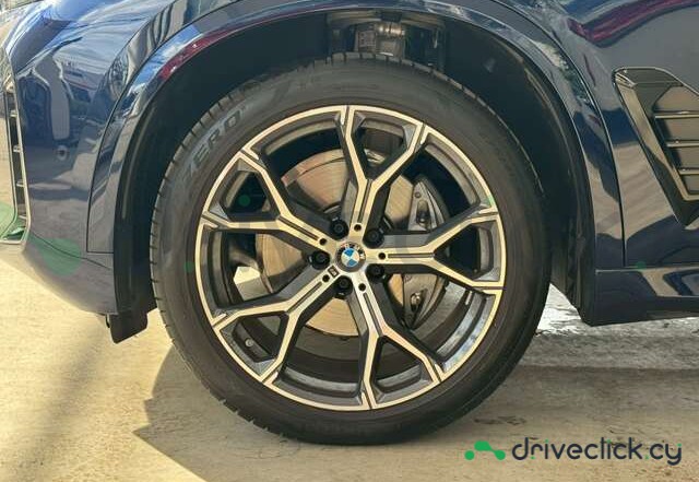 BMW X5 Blue
