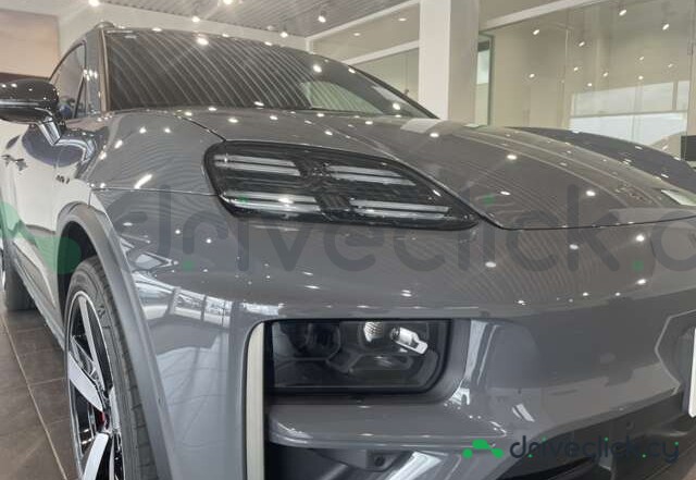 Porsche Macan Grey