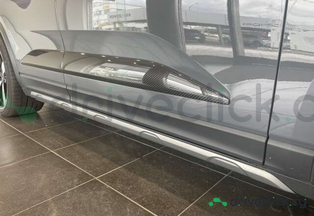 Porsche Macan Grey