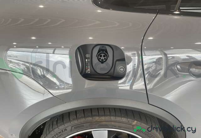 Porsche Macan Grey