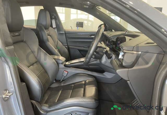 Porsche Macan Grey