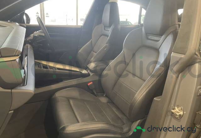 Porsche Macan Grey