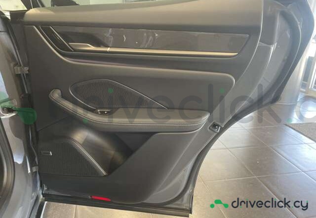 Porsche Macan Grey