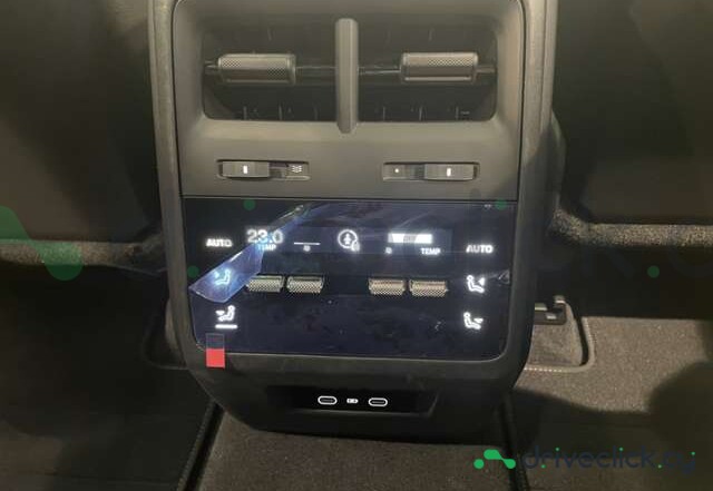 Porsche Macan Grey