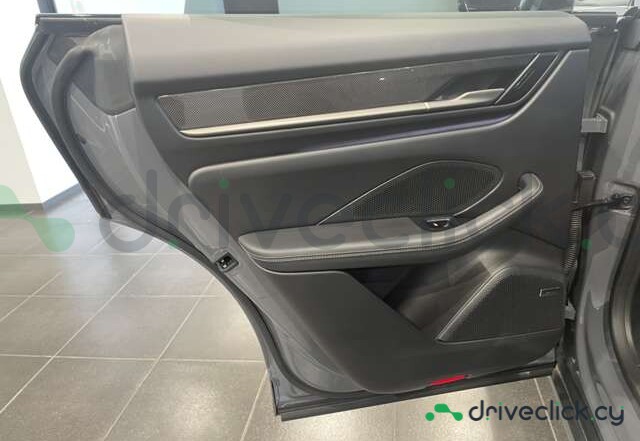 Porsche Macan Grey