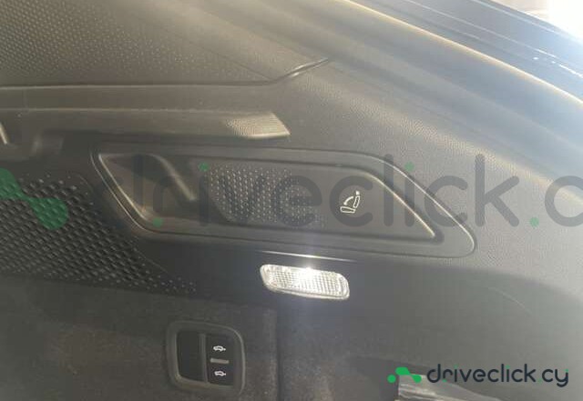 Porsche Macan Grey