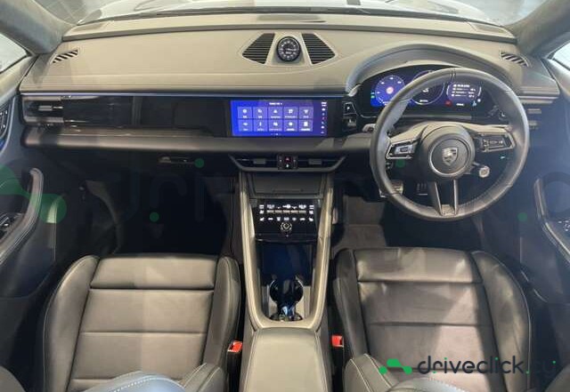 Porsche Macan Grey