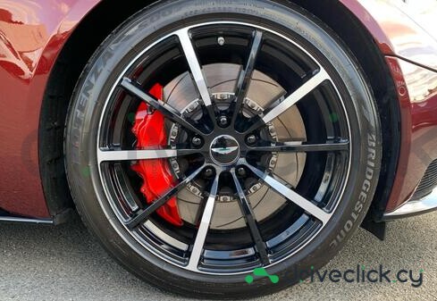 Aston Martin DB11 Red