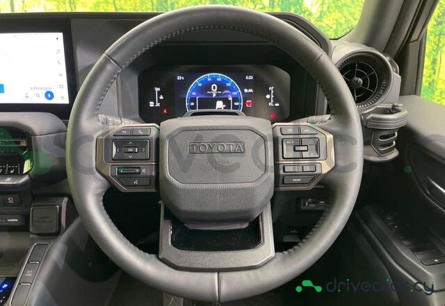 Toyota Land Cruiser 250 White