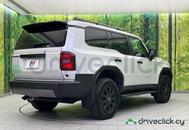 Toyota Land Cruiser 250 White