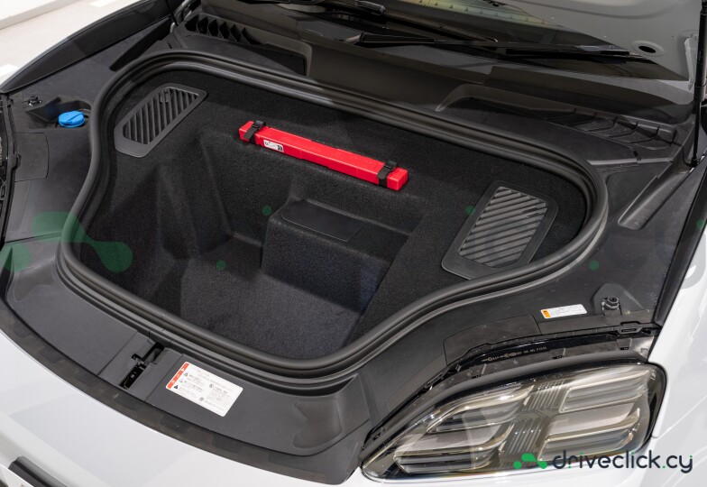Porsche Macan Grey