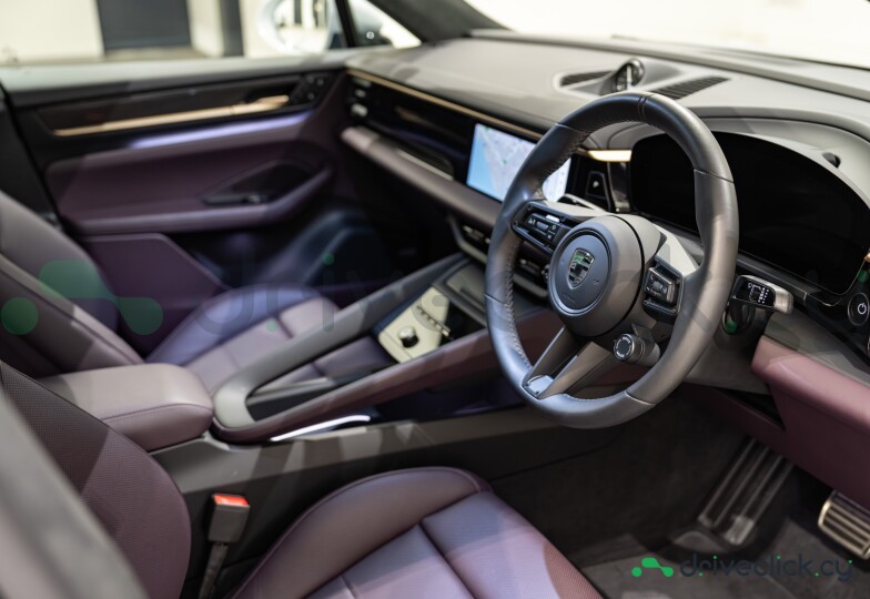 Porsche Macan Grey