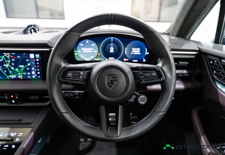 Porsche Macan Grey