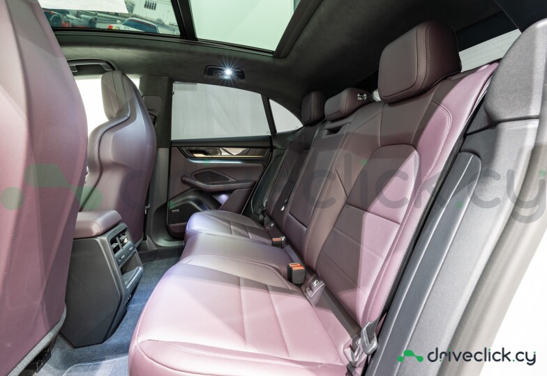 Porsche Macan Grey