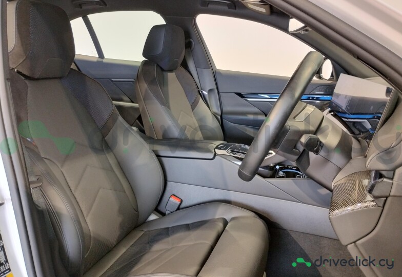 BMW i5 White