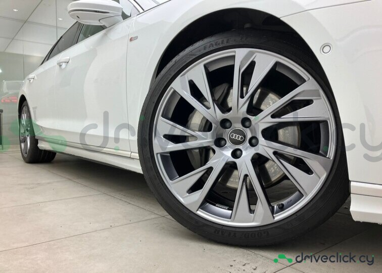 Audi A8 White