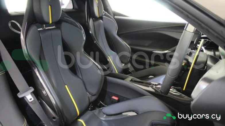 Ferrari 296 GTB Фиолетовый