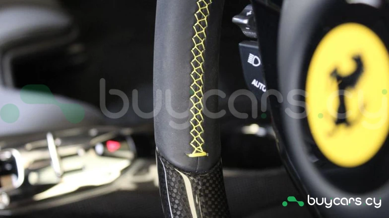 Ferrari 296 GTB Фиолетовый