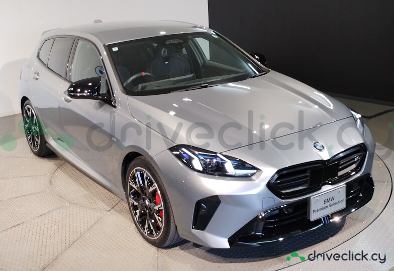BMW 1 series Серый