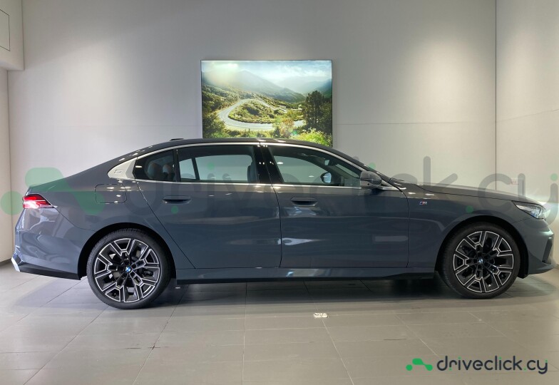 BMW 5 series Grey