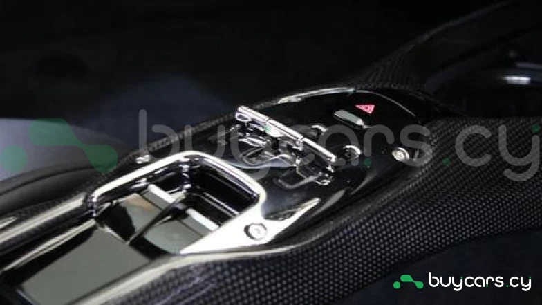 Ferrari 296 GTB Фиолетовый