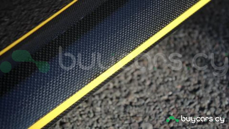 Ferrari 296 GTB Фиолетовый