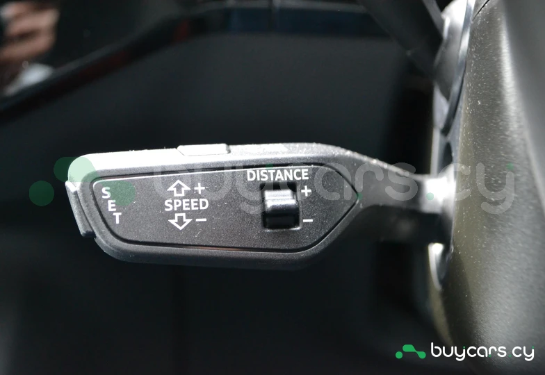 Audi Q8 e-tron Серый