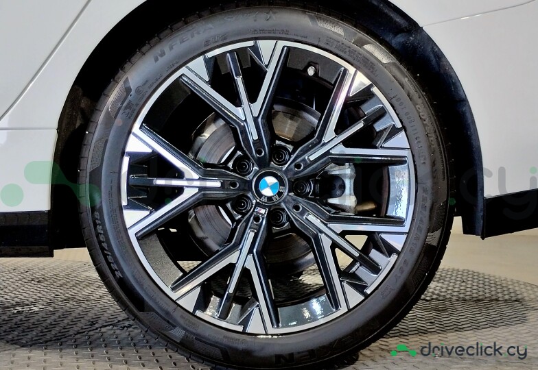 BMW 2 series Белый