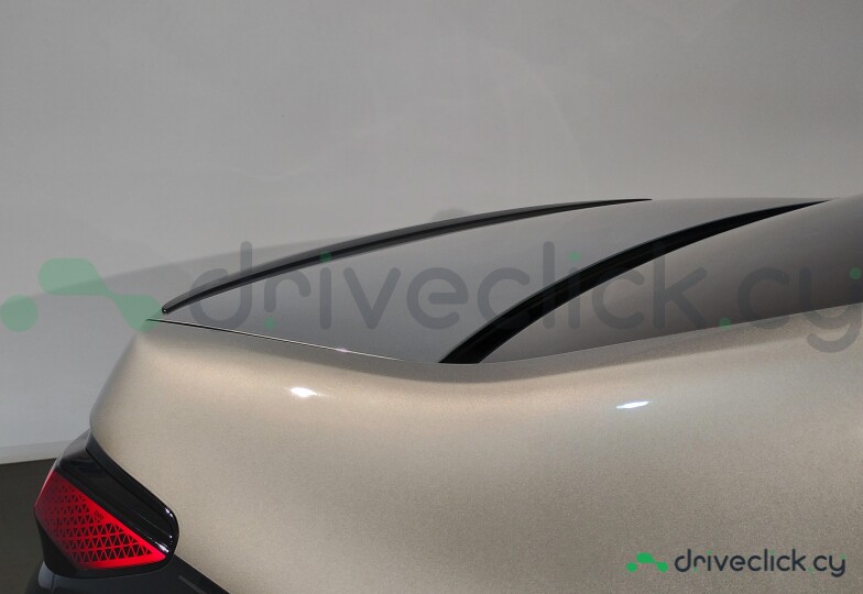 BMW i7 Серый
