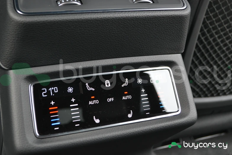 Audi Q8 e-tron Серый