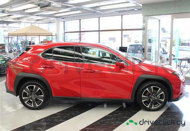 Lexus UX Темно-красный