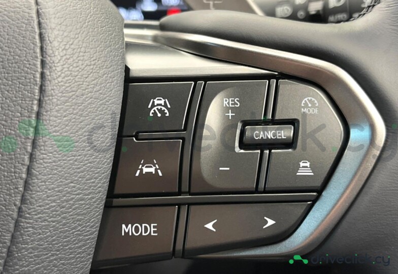 Lexus LBX Серый