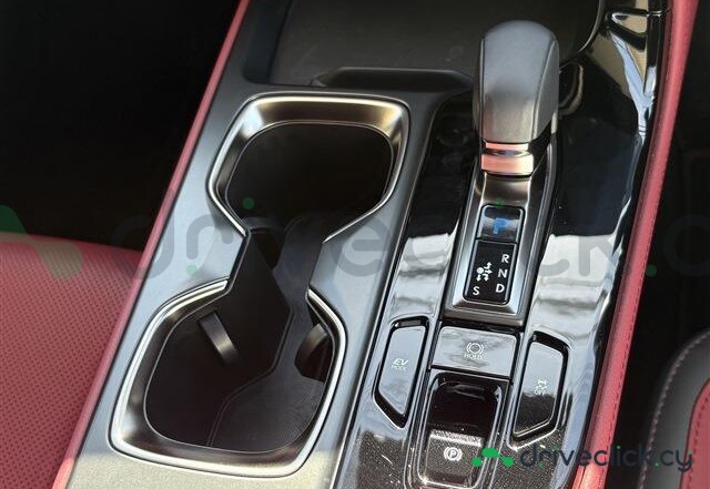 Lexus NX Белый