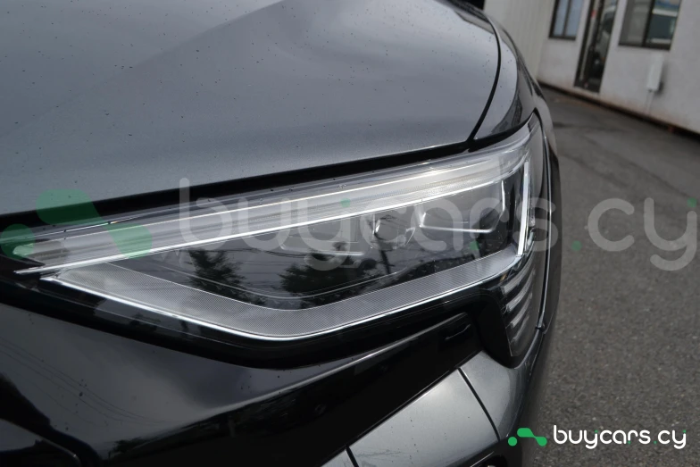 Audi Q8 e-tron Серый