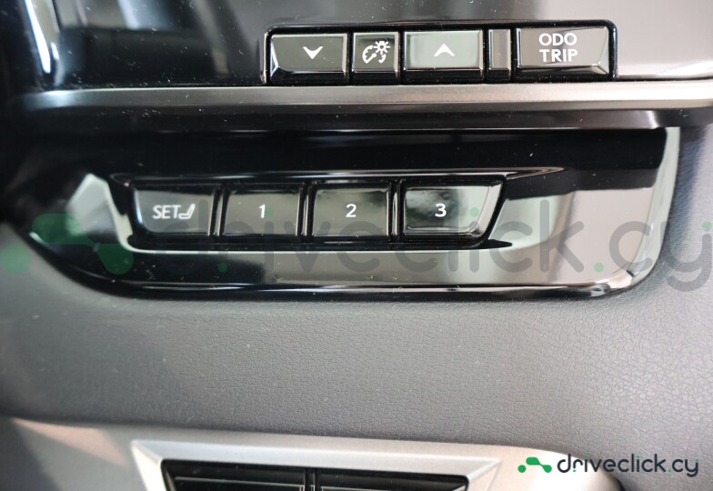 Lexus RX Белый