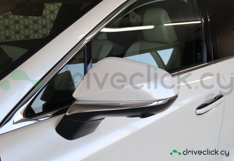 Lexus RX Белый