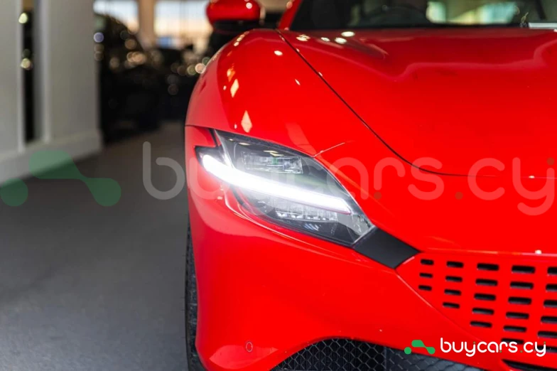 Ferrari Roma Красный