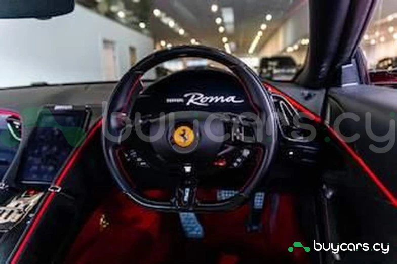 Ferrari Roma Красный