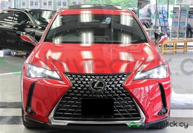 Lexus UX Темно-красный