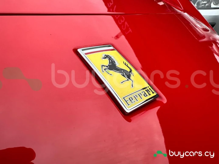 Ferrari Roma Красный