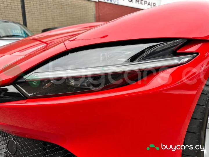 Ferrari Roma Красный