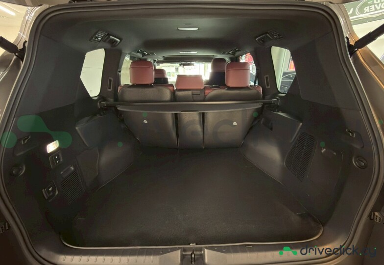 Lexus LX Серый